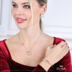 Picture of Angelina's necklace
